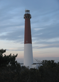 Barnegat-Lighthouse-at-dusk
